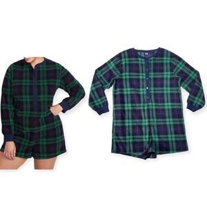 Old Navy Sleep One Piece Womens Large Fleece Blackwatch Plaid Pajamas Sleepwear